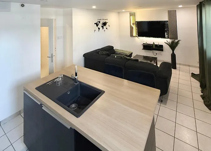 דירה Moderne Calme 2 Wifi Fibre Bein Sport Canal Foot Rmc Netflix *