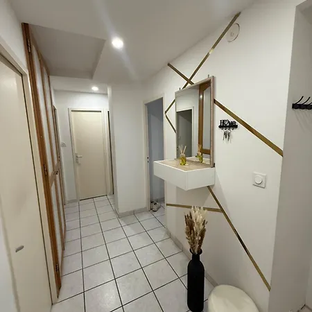 Moderne Calme 2 Wifi Fibre Bein Sport Canal Foot Rmc Netflix Apartamento Grenoble