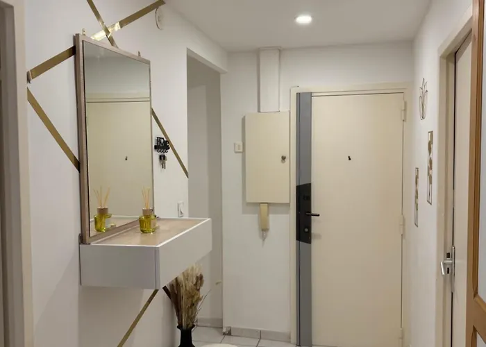 Daire Moderne Calme 2 Wifi Fibre Bein Sport Canal Foot Rmc Netflix *